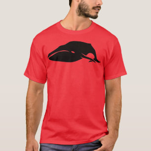 Camiseta Preto Simples na Baleia Branca 9