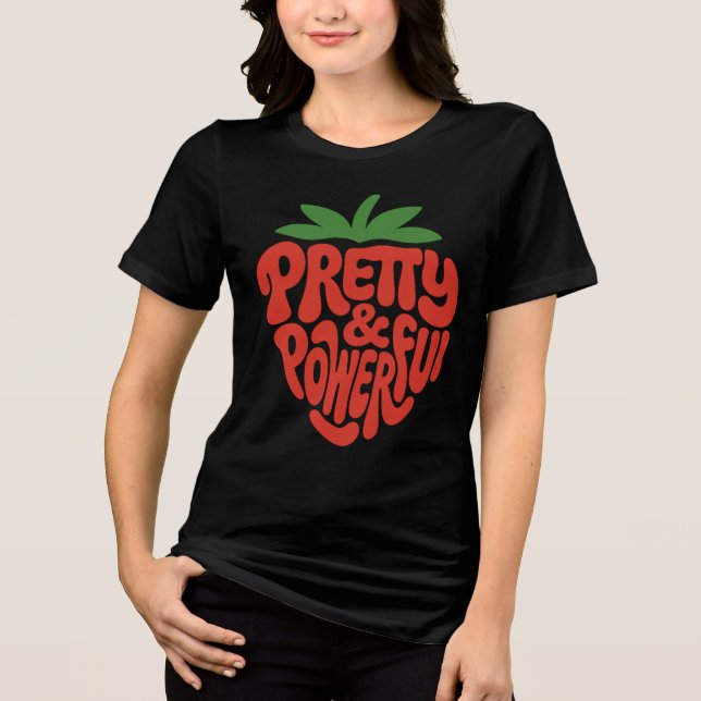 Camiseta Pretty & Powerful Strawberry Icon (Frente)