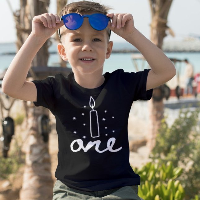 Camiseta Primeira Vela de Aniversário, um aniversário (Criador carregado)