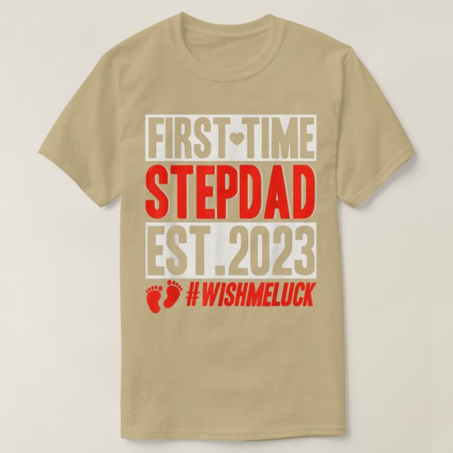 Camiseta Primeira Vez Que Stepdad 2023 Anuncia Uma Engraçad (Frente do Design)