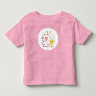Camiseta Primeira Viagem À Volta Da Rapariga Solar 11ruas.