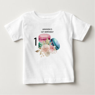 Camiseta primeiro aniversario com Macarões e Flores de Aqu