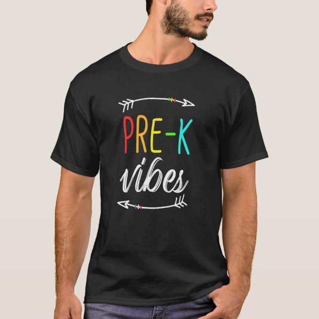 Camiseta Primeiro Dia Da Escola Pré K Viba Design De Volta  (Frente)