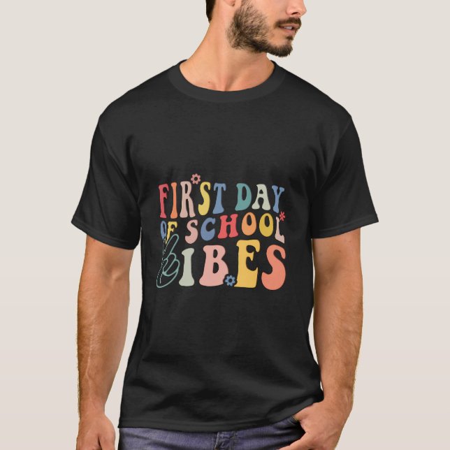 Camiseta Primeiro Dia Da Escola Vibes Elementar De Volta À  (Frente)