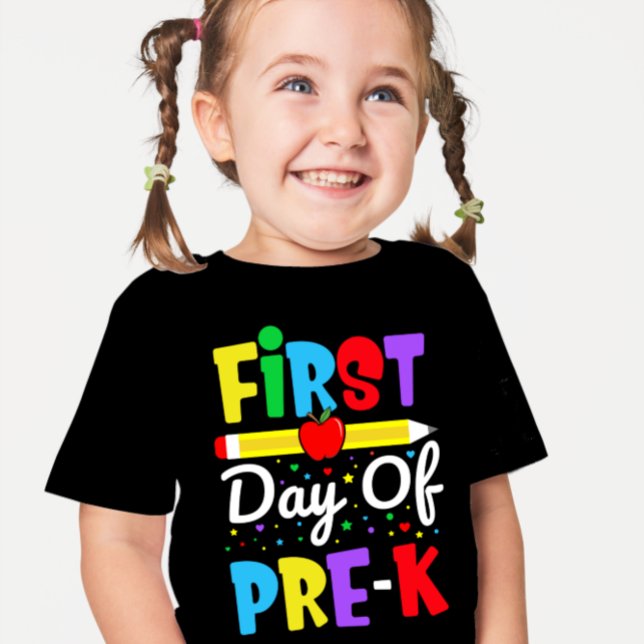 Camiseta Primeiro Dia da Pré-Escola Arco-Íris para Crianças (Criador carregado)