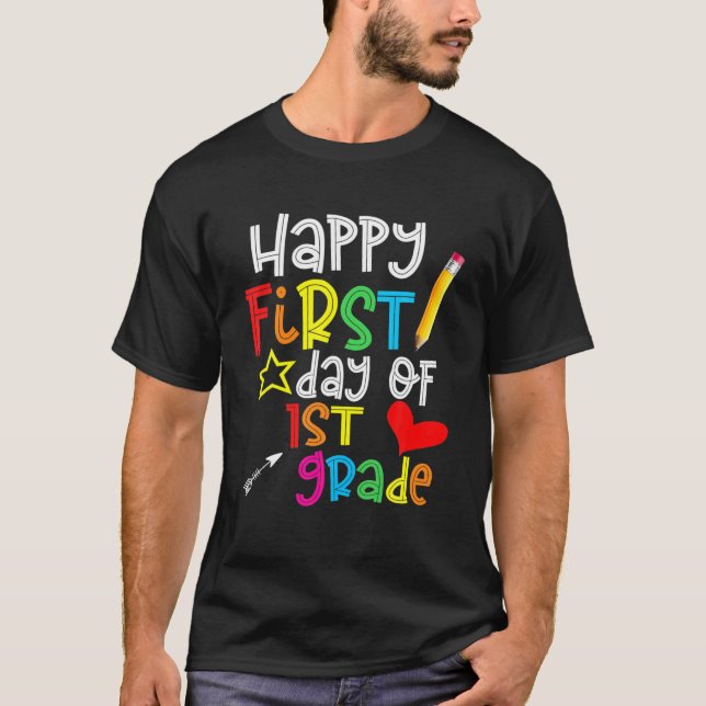 Camiseta Primeiro Dia De Professora Da Classe 1Rua Engraçad (Frente)