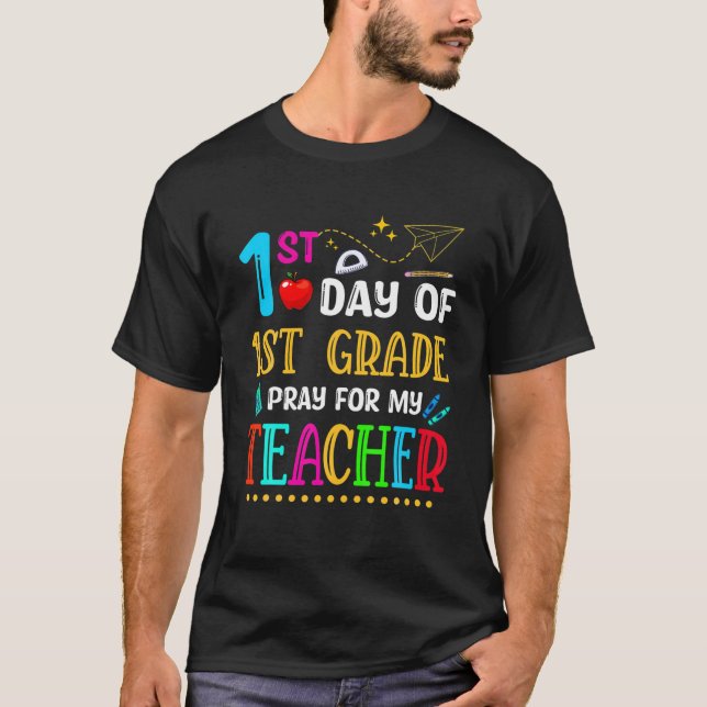 Camiseta Primeiro Dia De Rezar Para O Meu Professor De Volt (Frente)