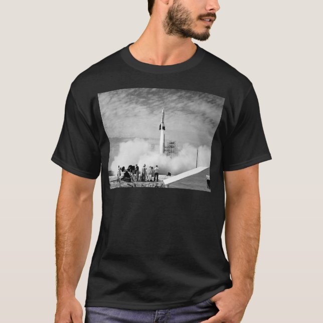 Camiseta Primeiro lançamento de Rocket, Cabo Canaveral, (Frente)