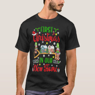 Camiseta Primeiro Natal No Nosso Novo Gnomo Doméstico 2021