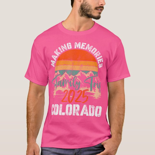Camiseta Primo de acampamento de montanha Trip 2025 da Famí (Frente)