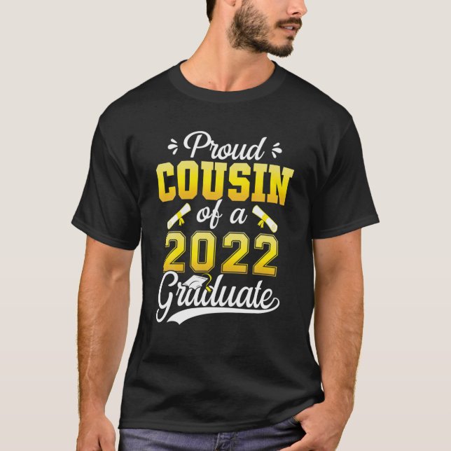 Camiseta Primo Orgulhoso De Uma Classe De Mais velho Gr De  (Frente)