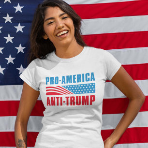 Camiseta Pro-America Anti-Trump