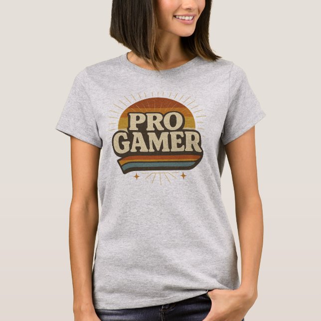 Camiseta PRO GAMER — Crachá de solários vencidos (Frente)