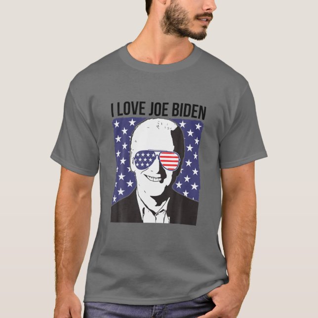 Camiseta Pró Presidente Joe Biden Usa Bandeira Óculos de so (Frente)