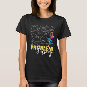 Camiseta Problema dos homens solucionando para alcançar o p