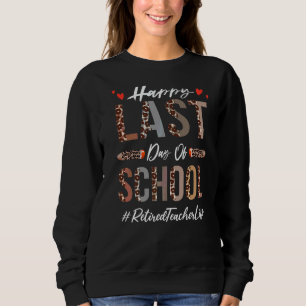 Camiseta Professor aposentado feliz no último dia de leopar