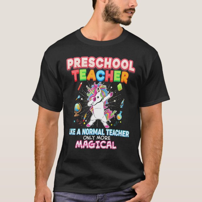 Camiseta Professor De Pré-Escolas Como Normal Só Mais Magné (Frente)