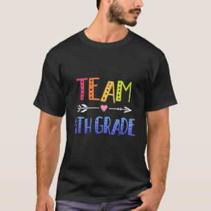 Camiseta Professor do Quarto Ano Seta Fofa Equipe do 4º Ano