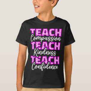 Camiseta Professor Ensina Educação Compassiva aos Alunos Pr