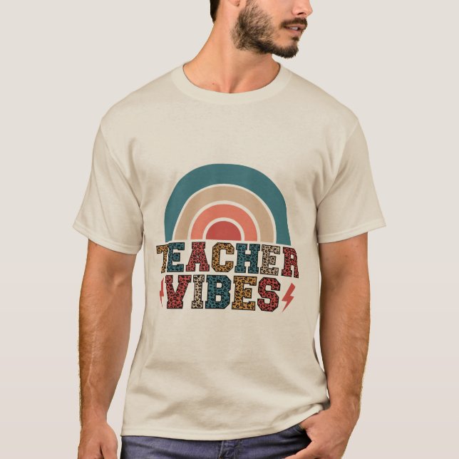 Camiseta Professor Retro Vibes Tee - Cute Leopard Rainbow D (Frente)