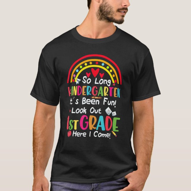 Camiseta Professora Da Tripulação Do Kindergarten 1rua Dia  (Frente)