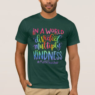 Camiseta Professora De Matemática Num Mundo Dividido Multi