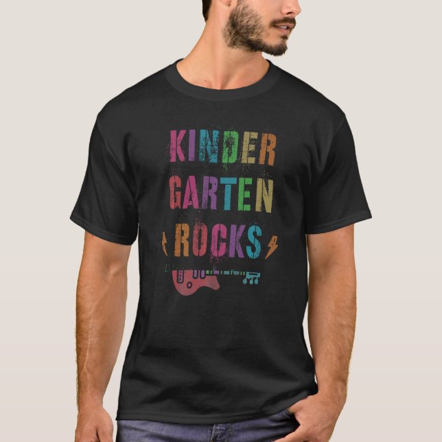 Camiseta Professora do infantário Rocks Esquadrão Kinder Te (Frente)