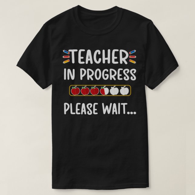 Camiseta Professora Em Curso Aguarde O Professor Gr Futuro (Frente do Design)