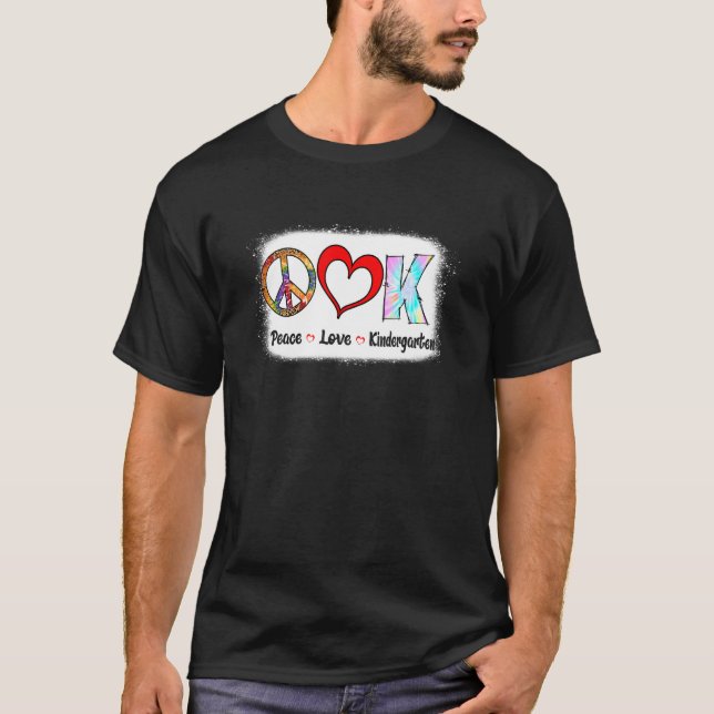 Camiseta Professora Grau Paz Amor Team Kindergarten (Frente)