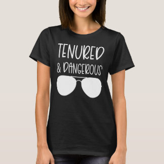 Camiseta Professoras Tenured E Perigosas Rastreando