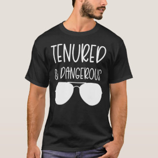 Camiseta Professoras Tenured E Perigosas Rastreando