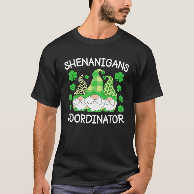 Camiseta Professores Coordenadores Shenanigans Dia de São P (Frente)