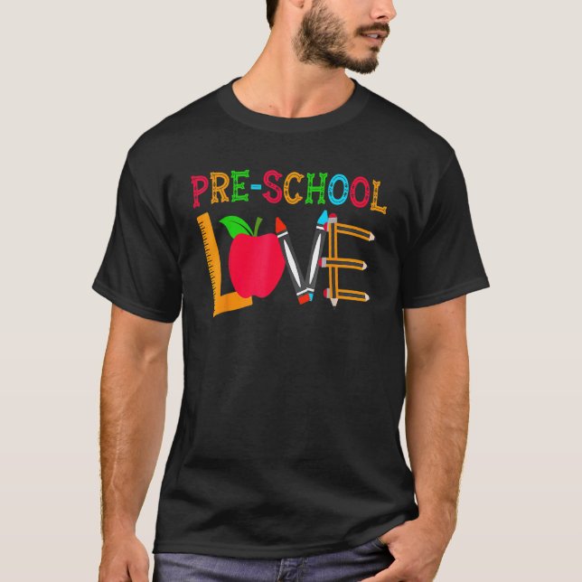 Camiseta Professores de Ama Pré-Escolar Ferramentas de Sala (Frente)