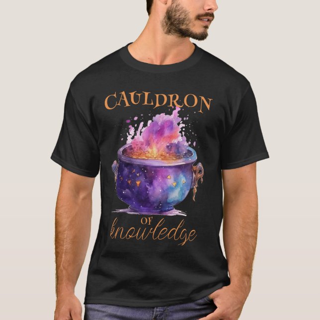 Camiseta Professores do Halloween Caldron do Conhecimento (Frente)