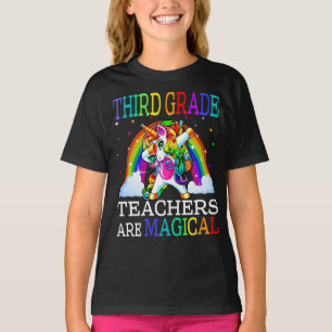 Camiseta Professores Do Terceiro Grau São Unicórnio Mági