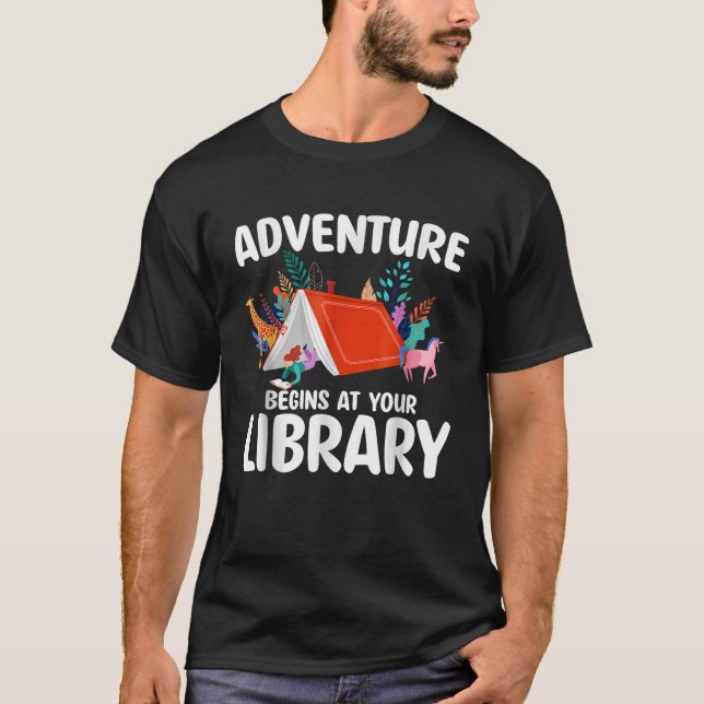 Camiseta Programa De Leitura De Verão 2024 A Aventura Começ (Frente)