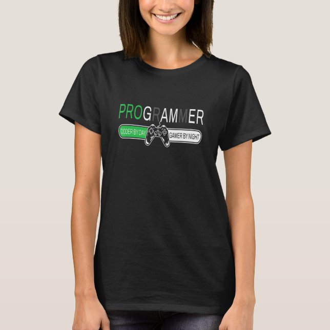 Camiseta Programador Coder by Day Gamer By Night pró gamer (Frente)