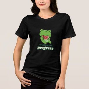 Camiseta Progresso Lento é Progresso Sapo Feliz Fofo
