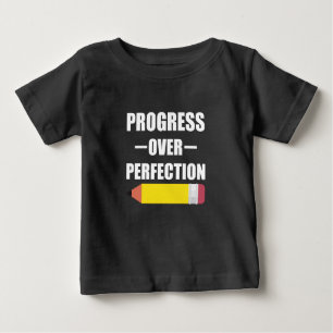 Camiseta Progresso Na Perfeição De Volta Ao Professor Escol