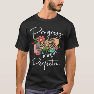 Camiseta Progresso Sobre a Perfeição Lápis Leopardo Motivaç