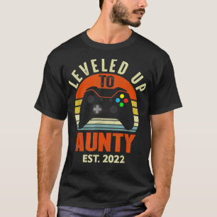 Camiseta Promoted To Aunty 2022 Leveled Up Aunty EST 2022