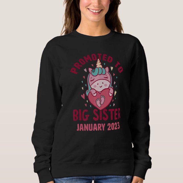 Camiseta Promoted to Big Sister January 2023 Unicorn Hearts (Frente)