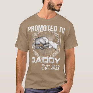 Camiseta Promoted to Daddy Est 2023 Funny Pregnancy Announc