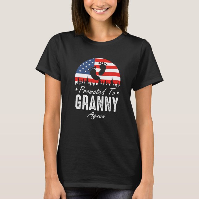 Camiseta Promoted To Granny Again 2024 US Flag Father's Day (Frente)