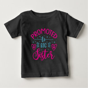 Camiseta Promovida a Irmã Mais Velha Novamente Revelação de