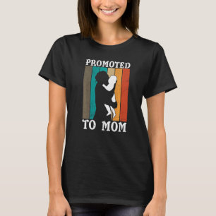 Camiseta Promovida a mãe mãe mãe da família de colegas