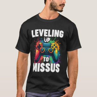 Camiseta Promovida a Presente de Noivado da Noiva Subindo p