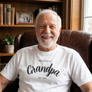 Camiseta Promovido a Avô Estabelecido Ano Branco