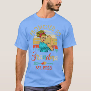Camiseta Promovido À Avó No Est 2023 Retro First Gran