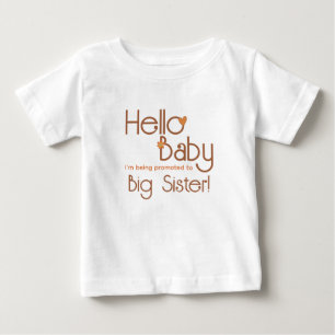 Camiseta Promovido a Irmã Mais Velha Olá Bebê Retro